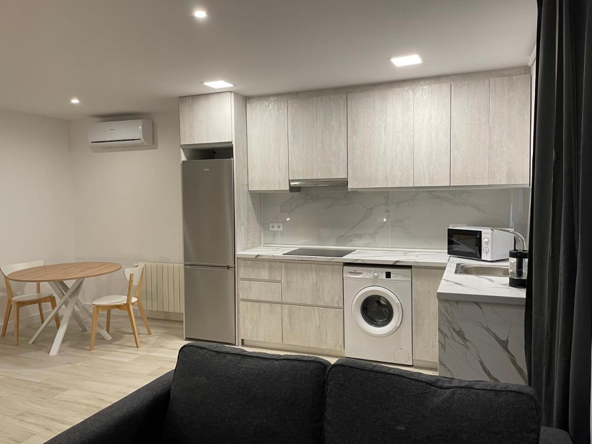 Apartamentos Barcelona - Iberia Bagian luar foto