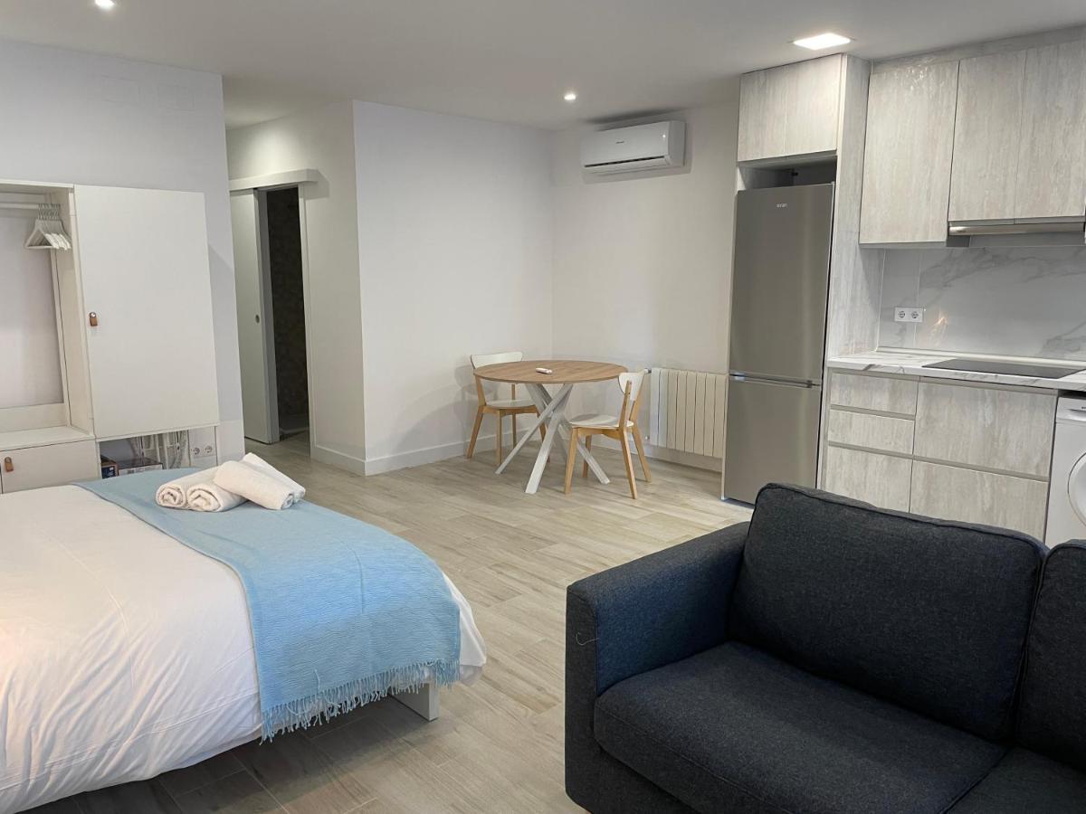 Apartamentos Barcelona - Iberia Bagian luar foto