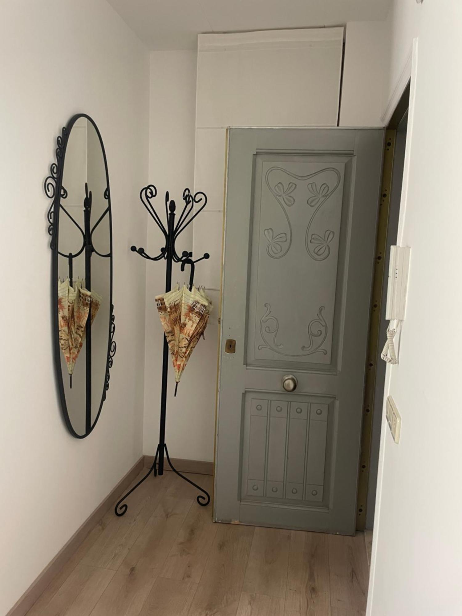 Apartamentos Barcelona - Iberia Bagian luar foto