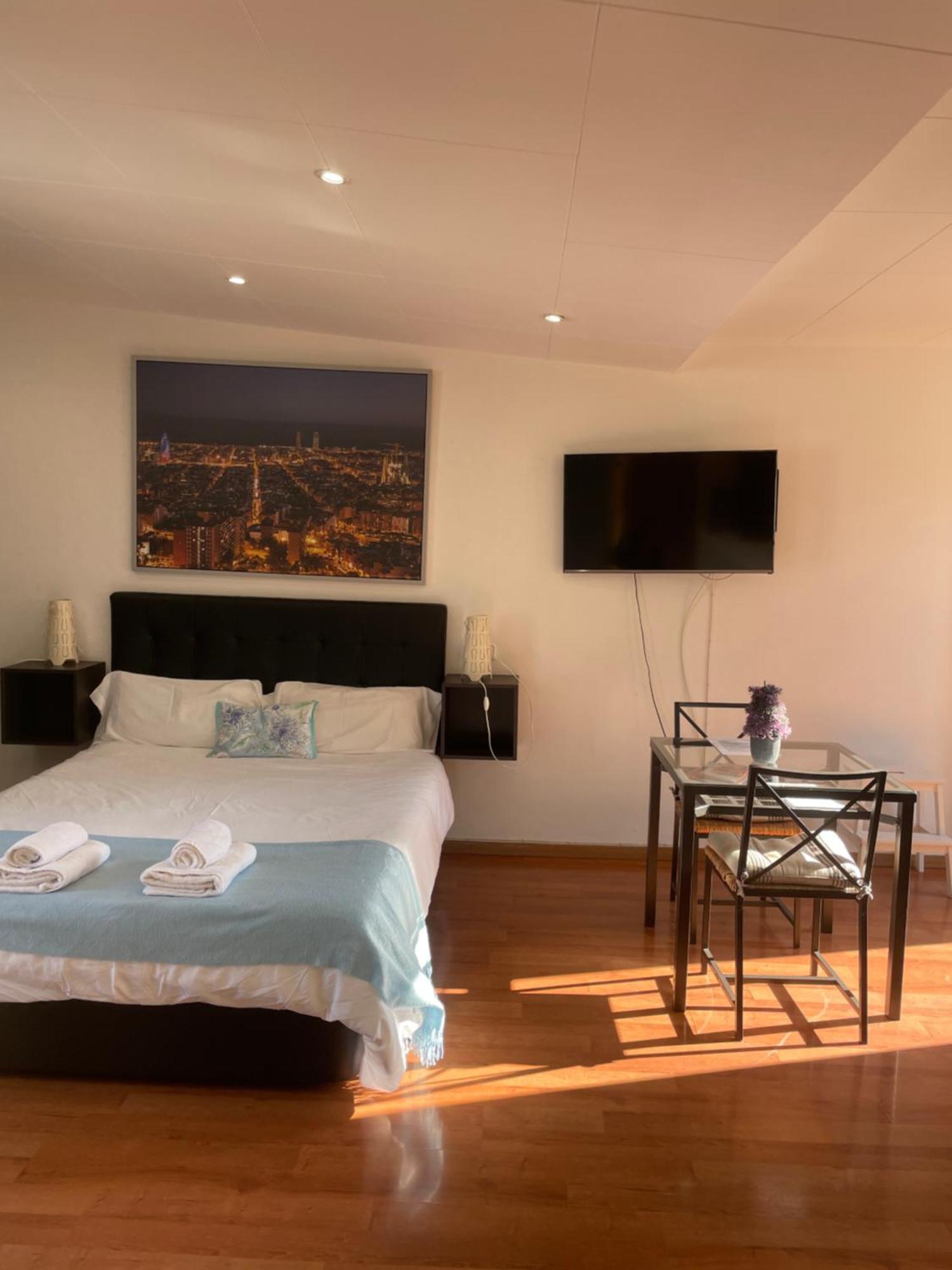 Apartamentos Barcelona - Iberia Bagian luar foto