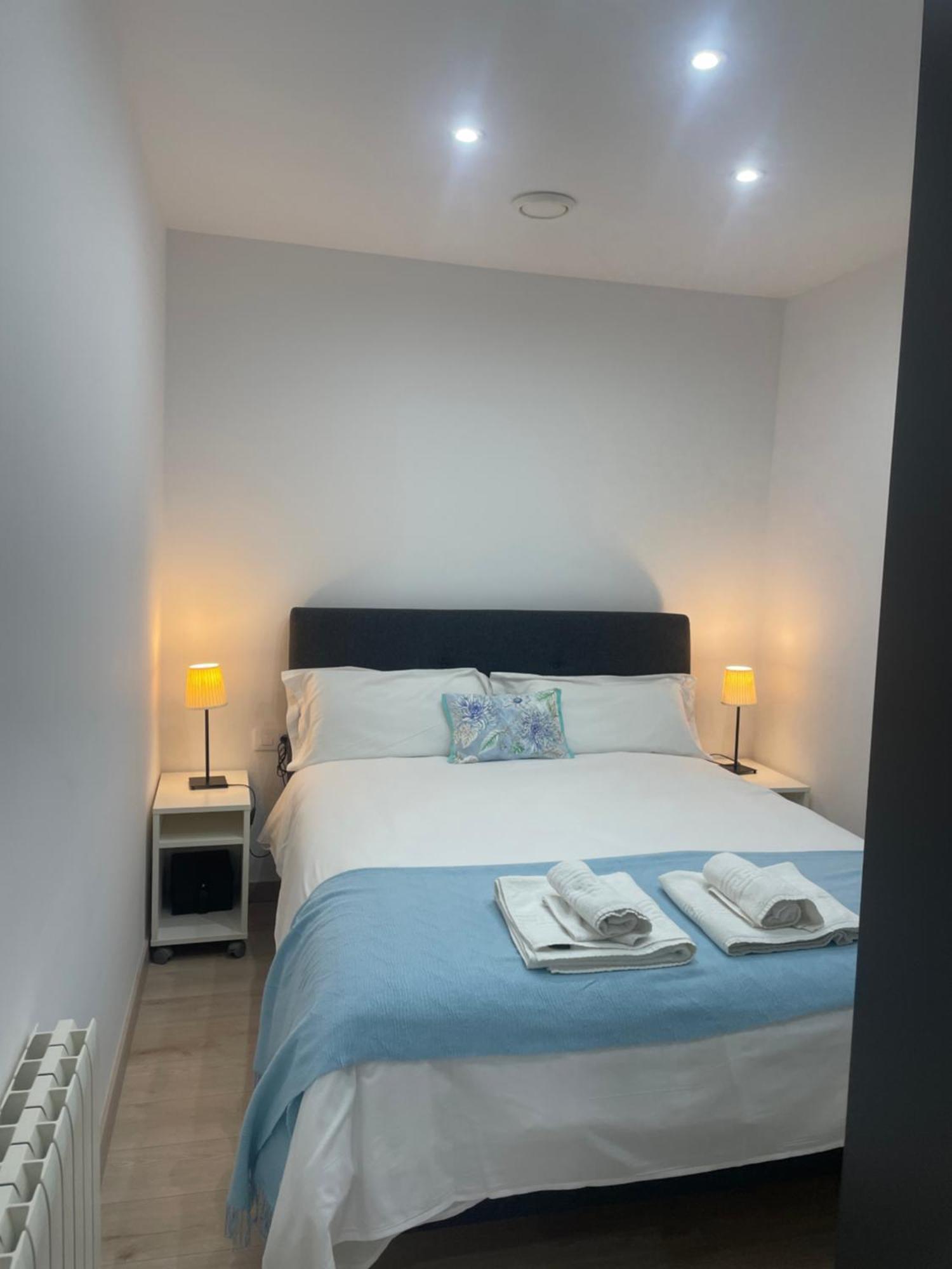 Apartamentos Barcelona - Iberia Bagian luar foto