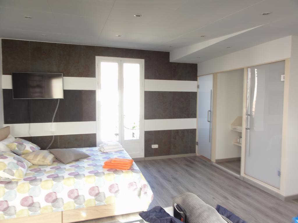 Apartamentos Barcelona - Iberia Bagian luar foto