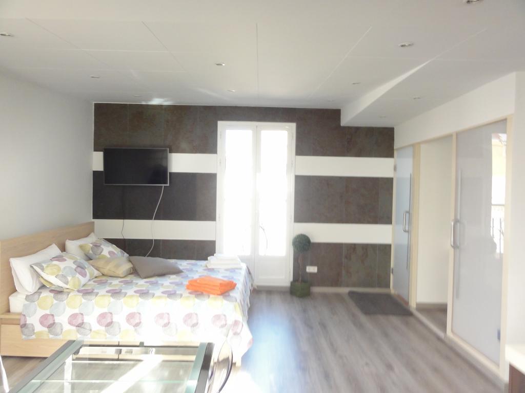 Apartamentos Barcelona - Iberia Bagian luar foto